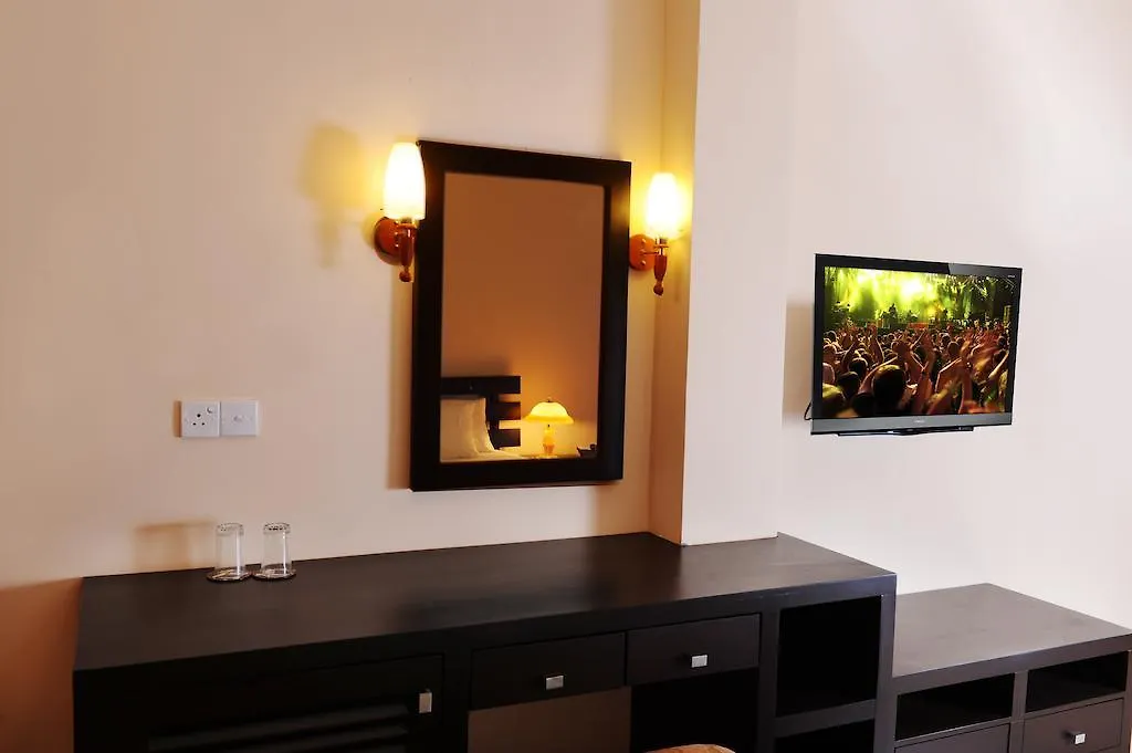 Sanoreech Hotel Negombo