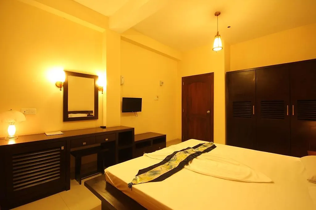 Sanoreech Hotel Negombo